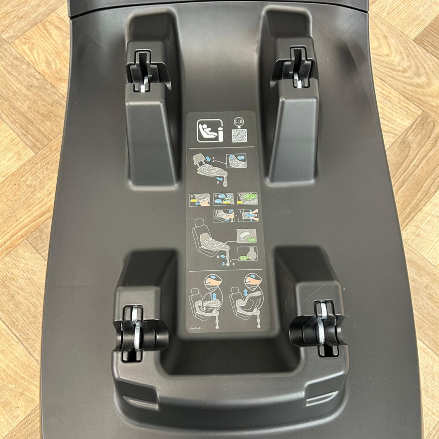 NEW Maxi Cosi Family Fix S Isofix Base RRP£110 - Image 3