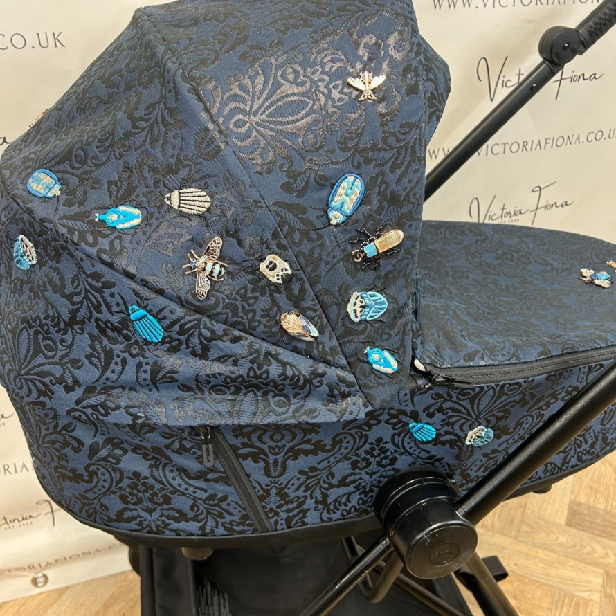 PRELOVED Cybex Mios Pushchair & Carrycot - Black Chassis with Grey Seat & Jewels of Nature Carrycot 🪲 - Image 3