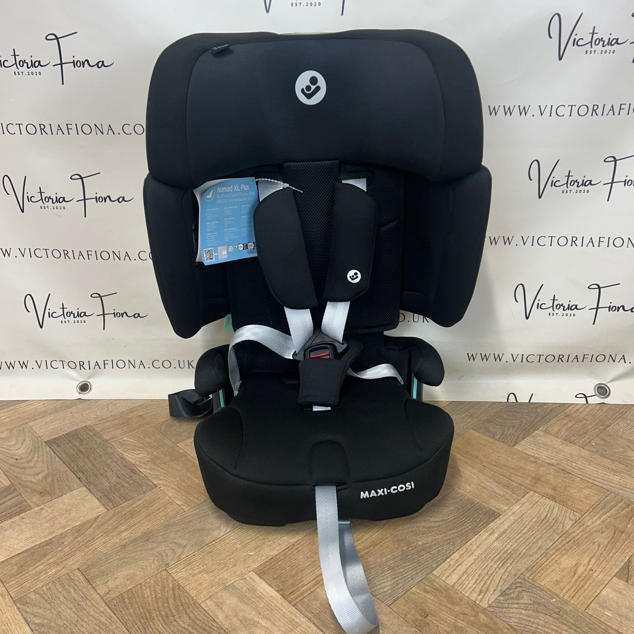 EX DISPLAY Maxi Cosi Nomad XL Plus Travel Foldable Car Seat - Black (15months-12years) - Image 2