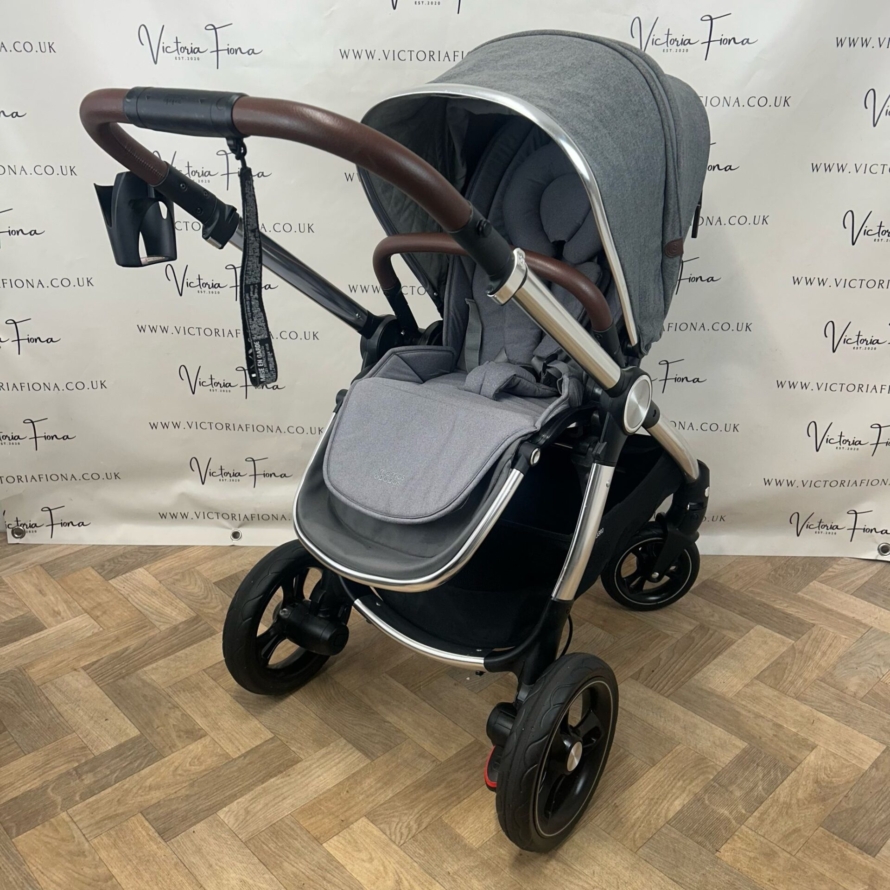 PRELOVED Mamas & Papas Ocarro Travel System Pushchair & Carrycot Grey Mist - Image 5