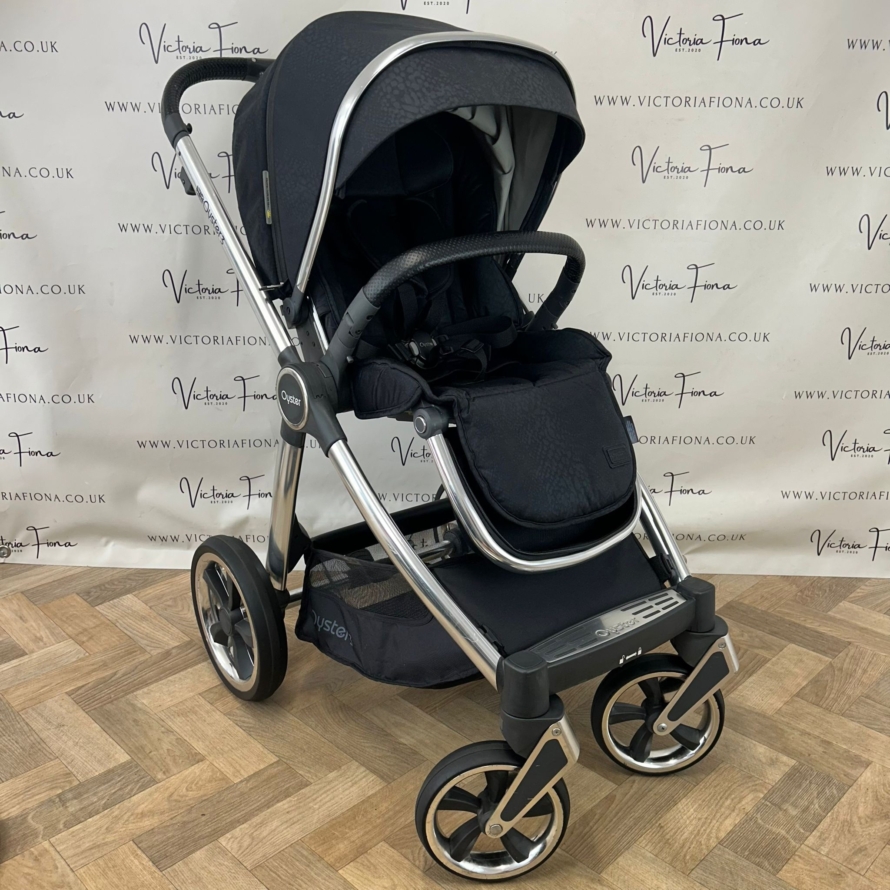 PRELOVED Babystyle Oyster 3 Pushchair & Carrycot 0-22kg Luxx Special Edition - Jurassic Black-  RRP£1045 - Image 9