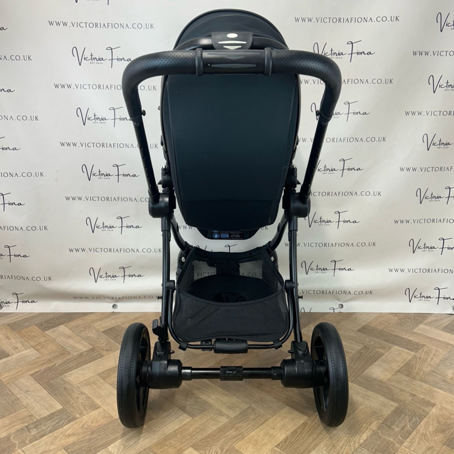 PRELOVED Babystyle Egg2 Pushchair Pushchair & Carrycot With Accessories - Black 🖤 - Image 9
