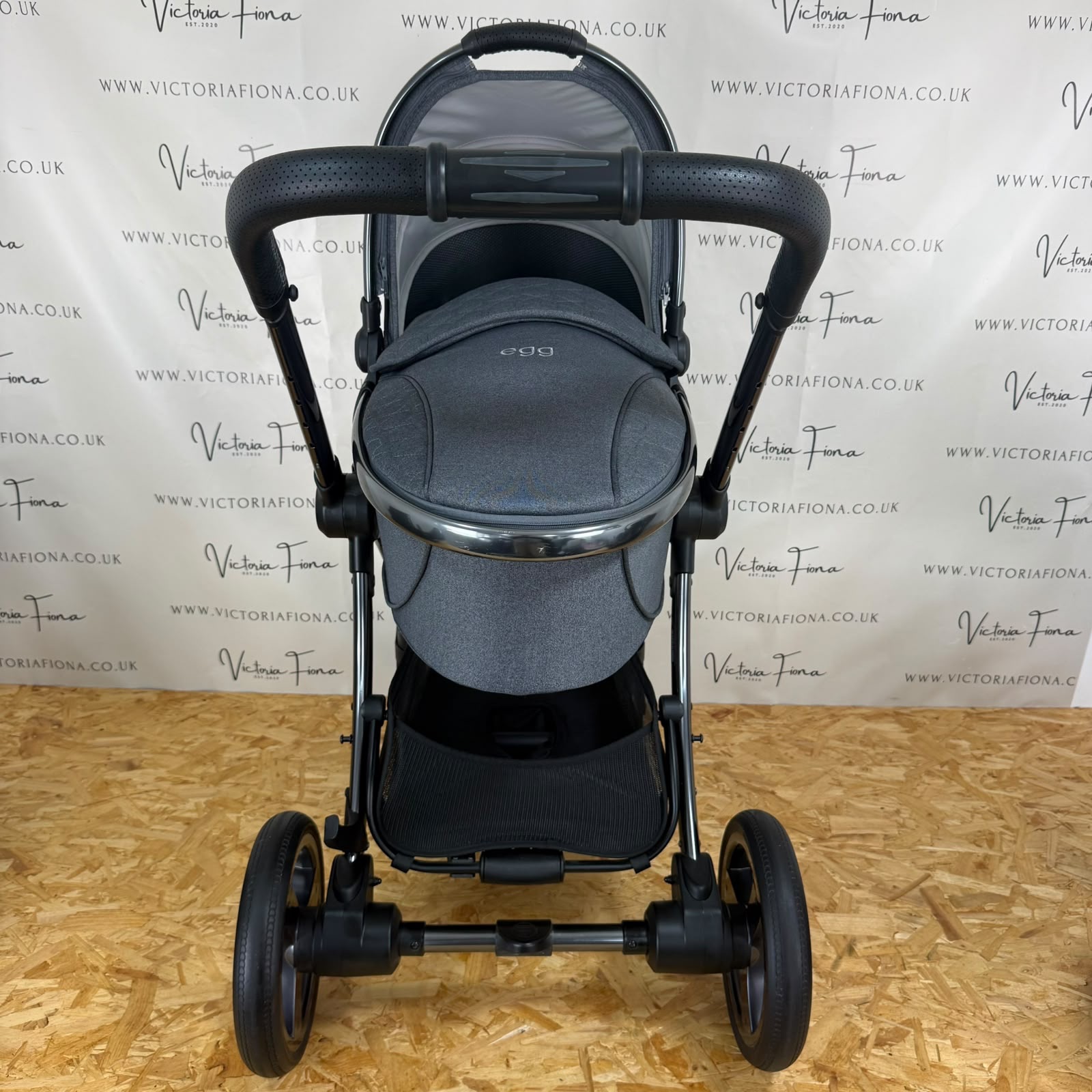 PRELOVED Egg2 Complete Travel System - Quartz Grey - Image 3