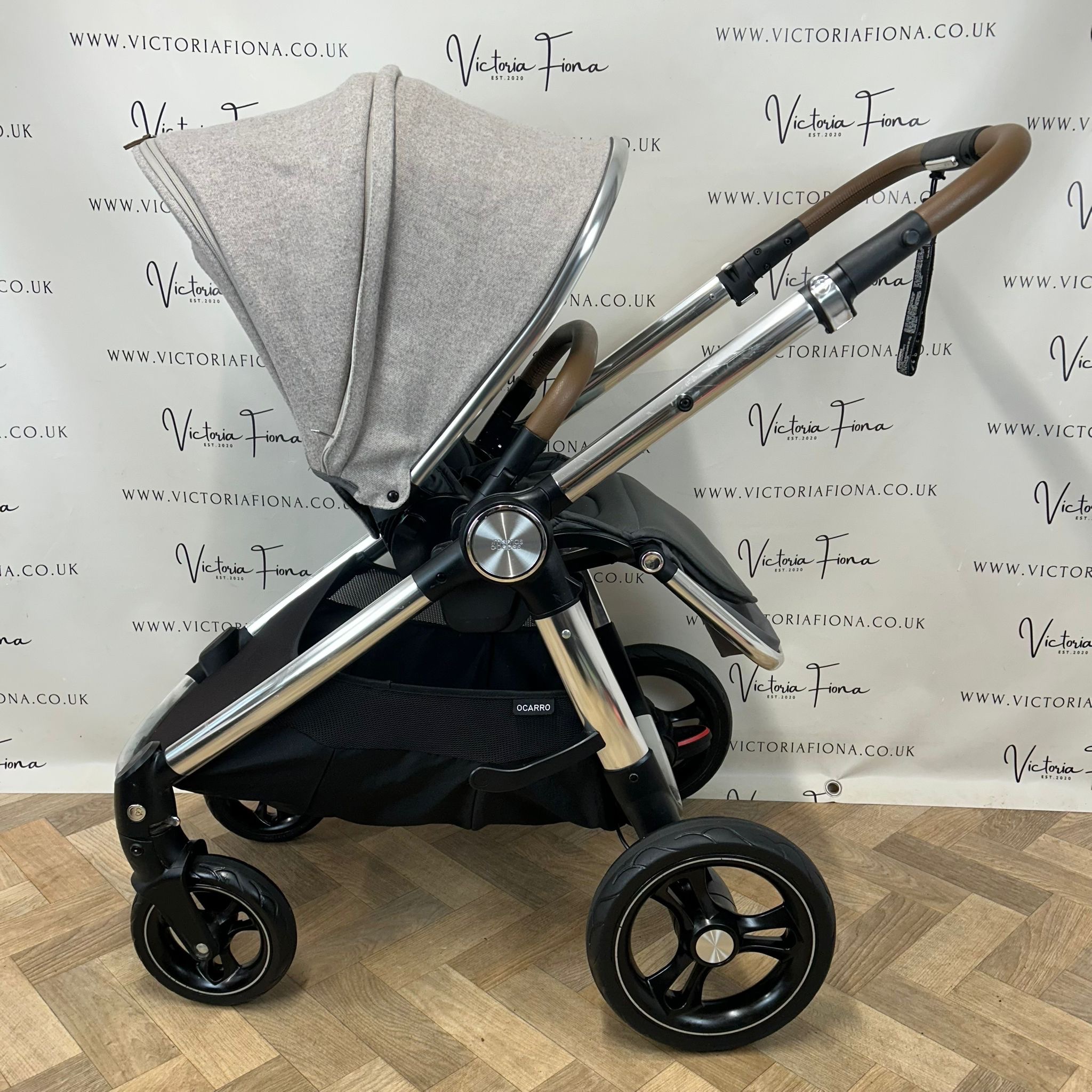 PRELOVED Mamas & Papas Ocarro Carrycot & Pushchair - Heritage Cashmere - Image 7