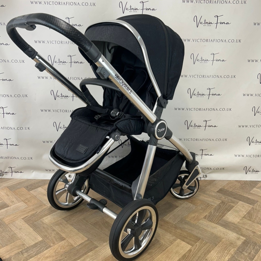 PRELOVED Babystyle Oyster 3 Pushchair & Carrycot 0-22kg Luxx Special Edition - Jurassic Black-  RRP£1045 - Image 7