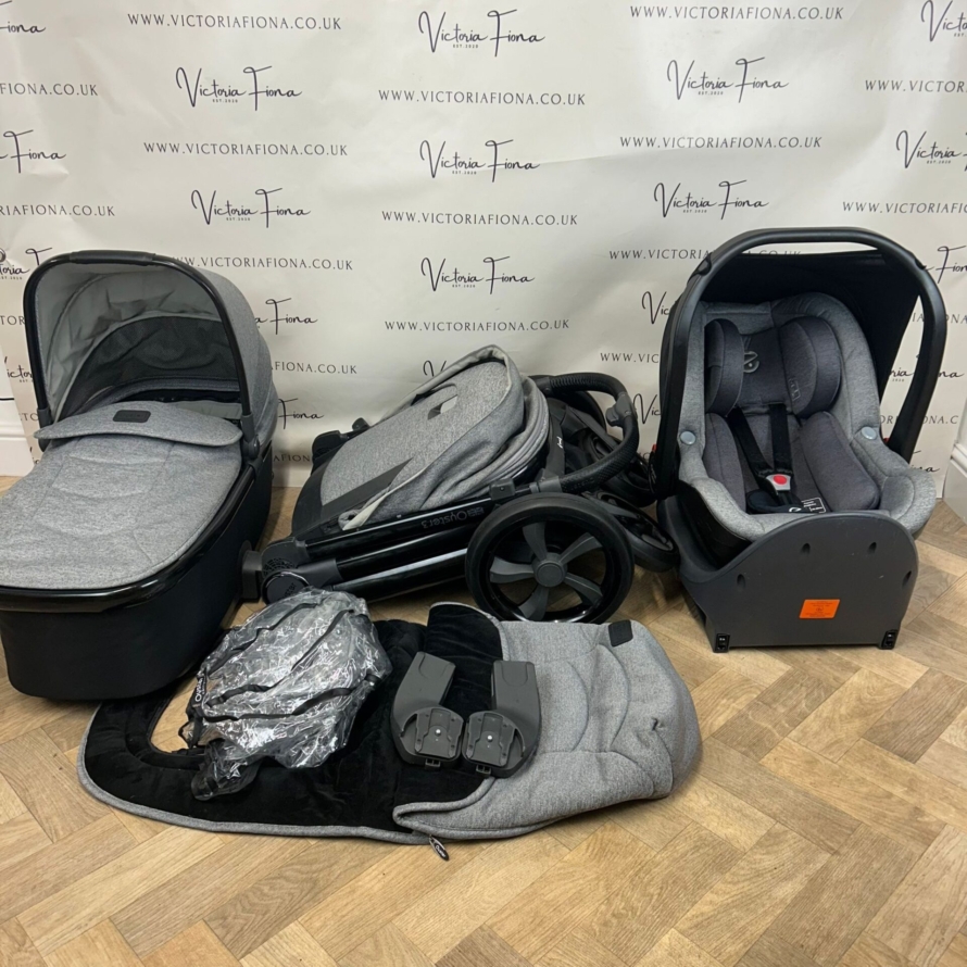PRELOVED Babystyle Oyster 3 Pushchair Travel System - Orion Grey & Black - Image 7