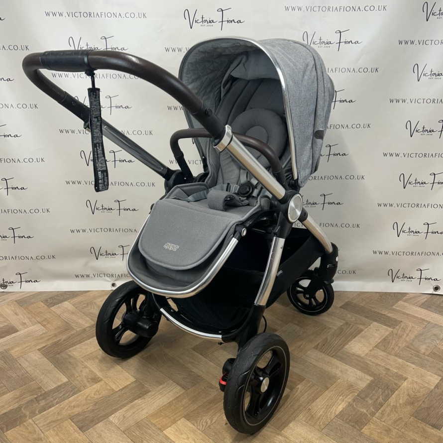 PRELOVED Mamas & Papas Ocarro Travel System Pushchair & Carrycot Woven Grey 🩶 - Image 6