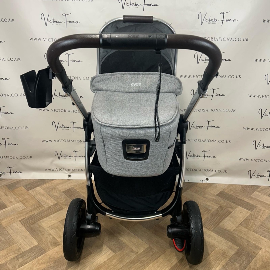 PRELOVED Mamas & Papas Ocarro Travel System Pushchair & Carrycot Woven Grey 🩶 - Image 4
