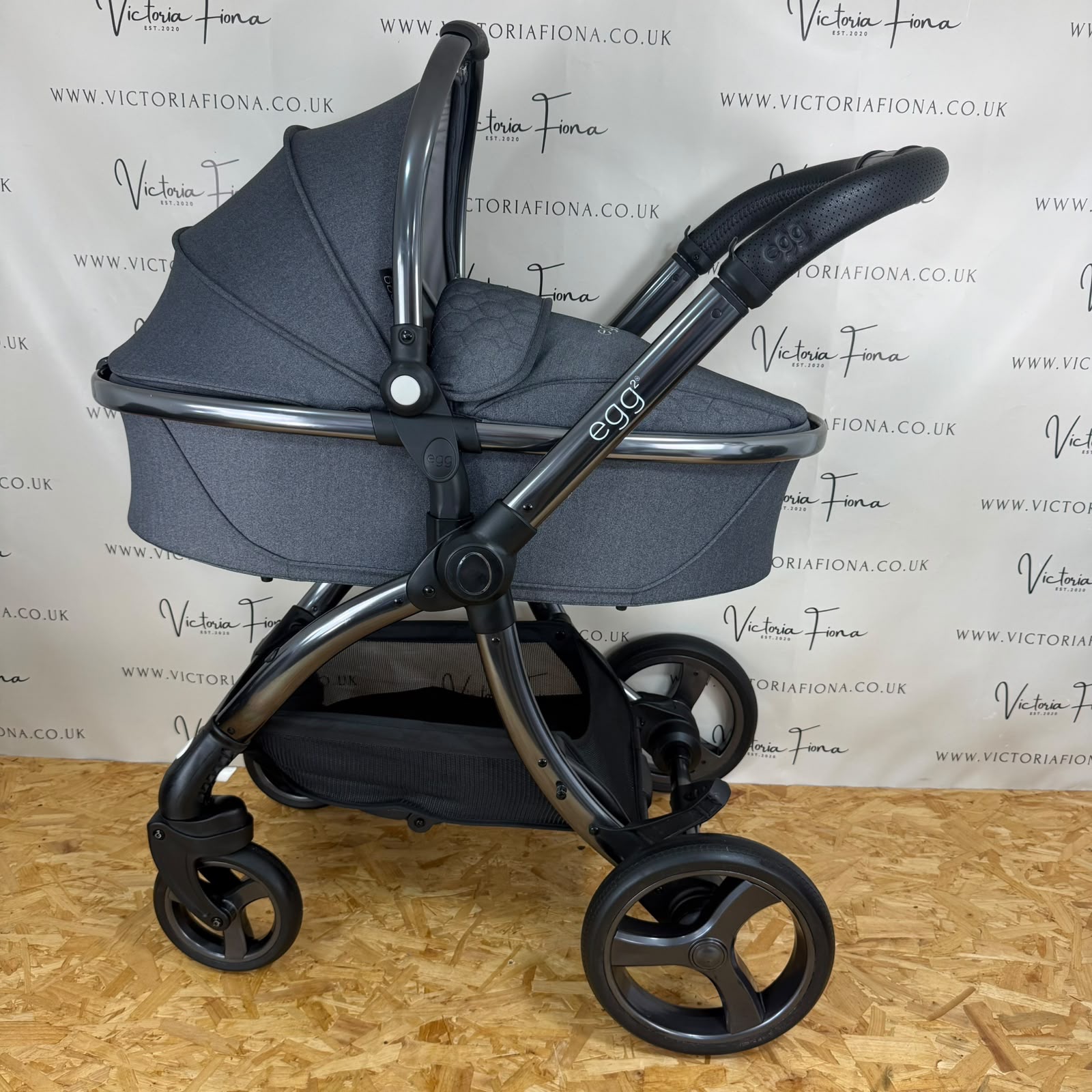 PRELOVED Egg2 Complete Travel System - Quartz Grey - Image 4