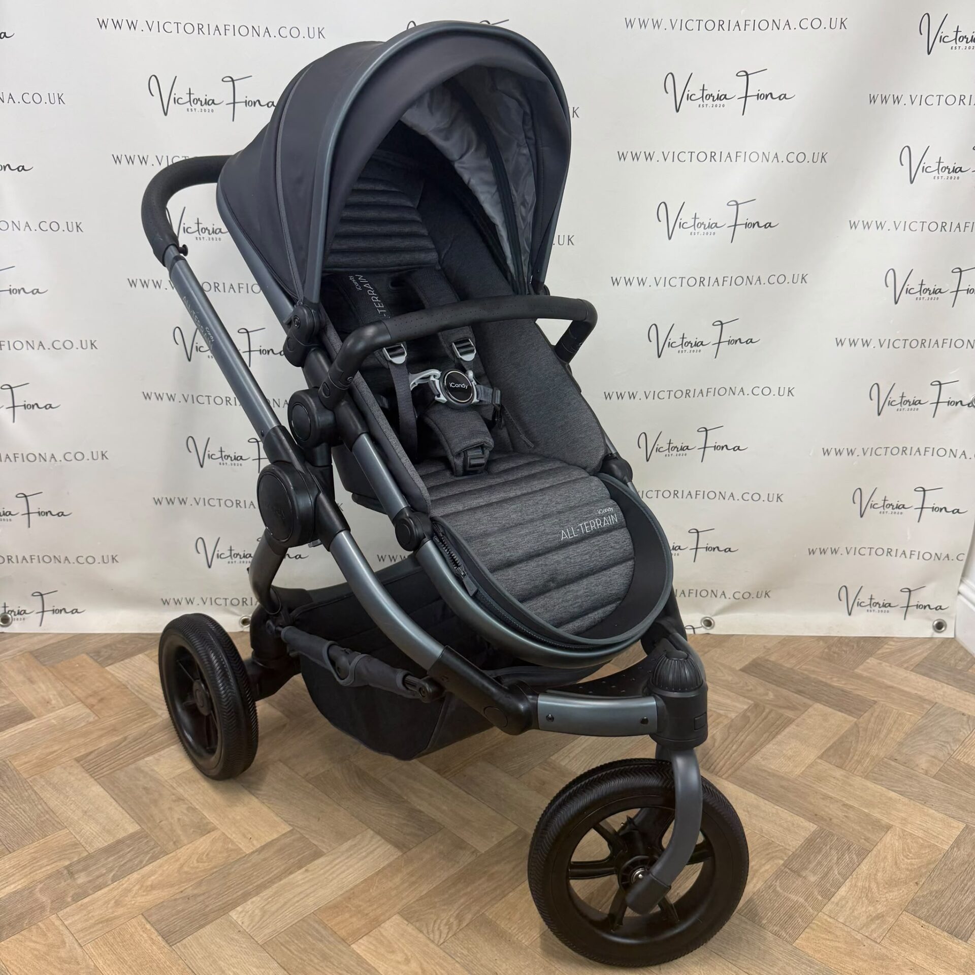 PRELOVED iCandy Peach 7 ALL TERRAIN Carrycot & Pushchair with accessories - STORM GREY RRP£1349 - Image 9