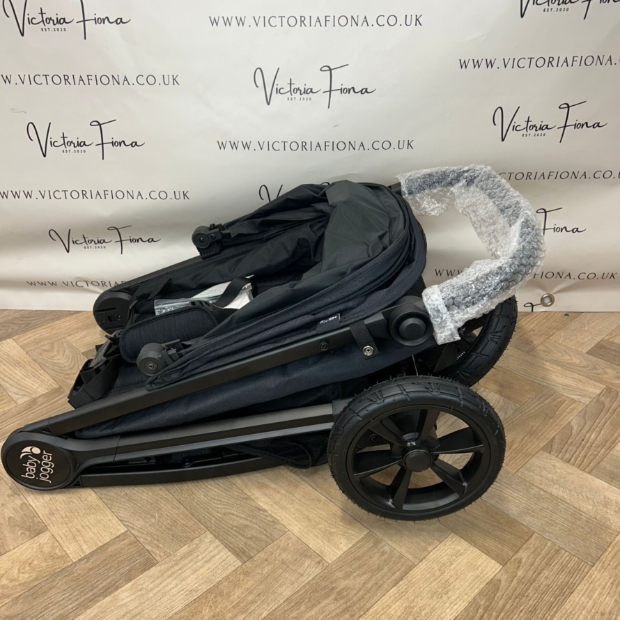 NEW Baby Jogger City Mini GT2 Pushchair, Opulent Black RRP£489 - Image 6