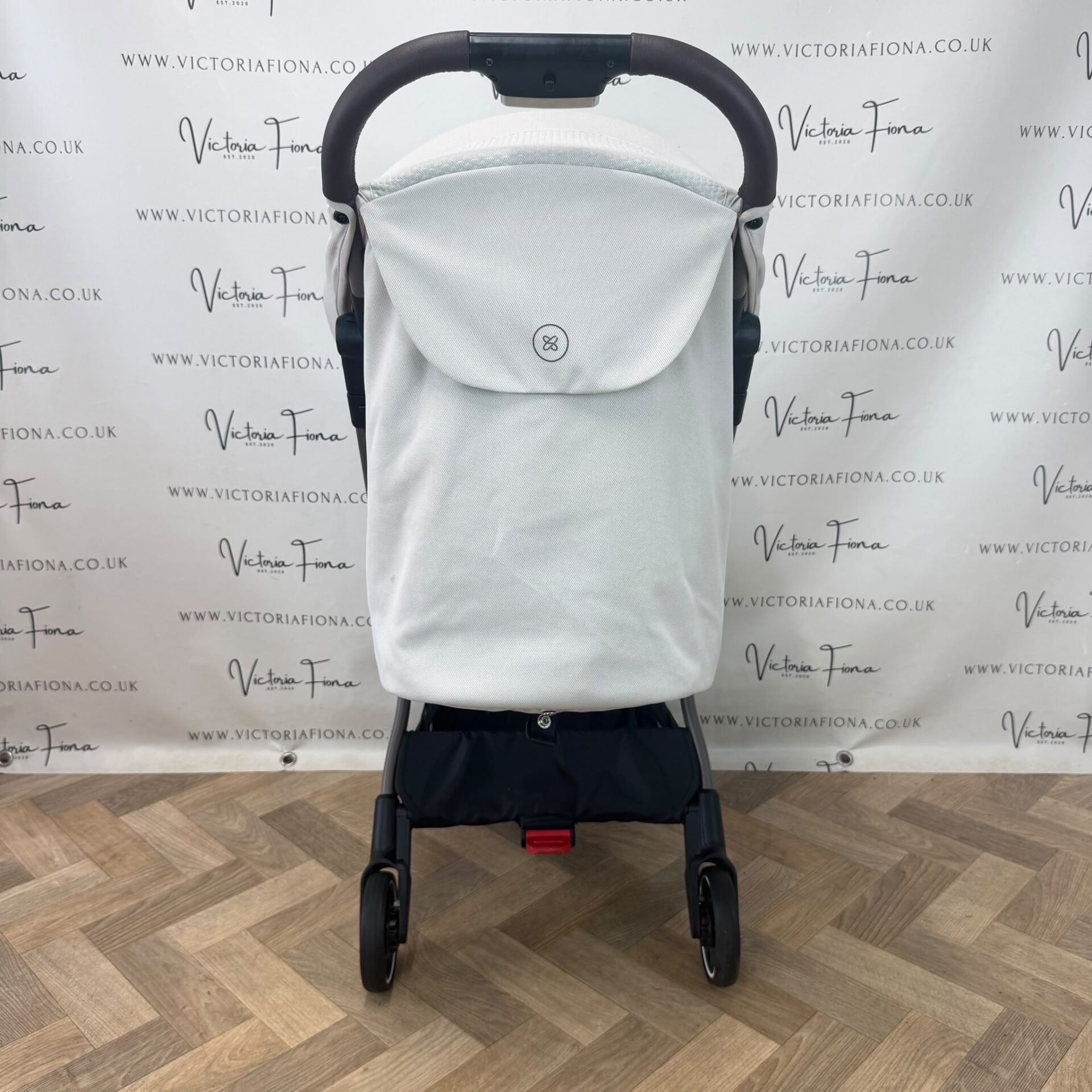 PRELOVED Silver Cross Clic Compact Stroller - Almond RRP£295 - Image 3