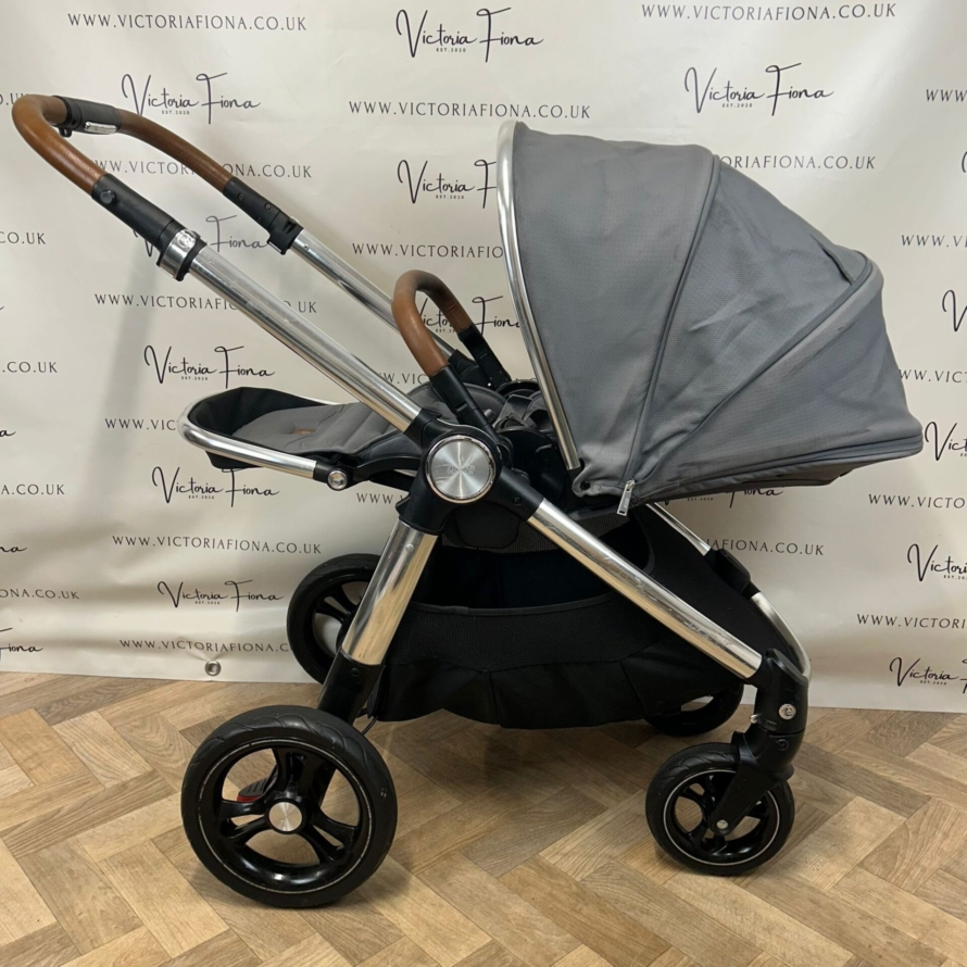 PRELOVED Mamas & Papas Ocarro Carrycot & Pushchair - Fossil Grey 🩶🩶 - Image 4