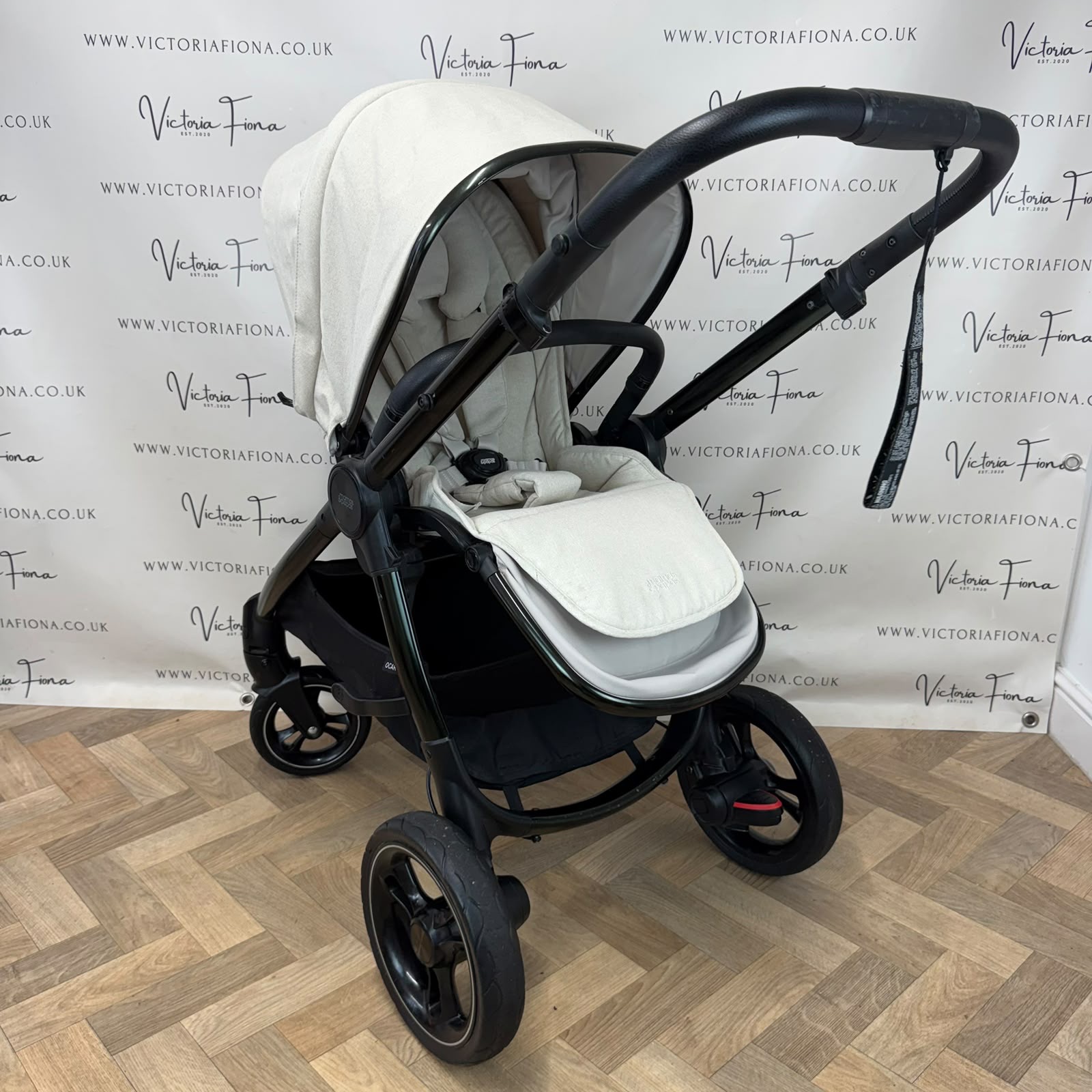 PRELOVED Mamas And Papas Ocarro Pushchair & Carrycot - Calico - Image 6