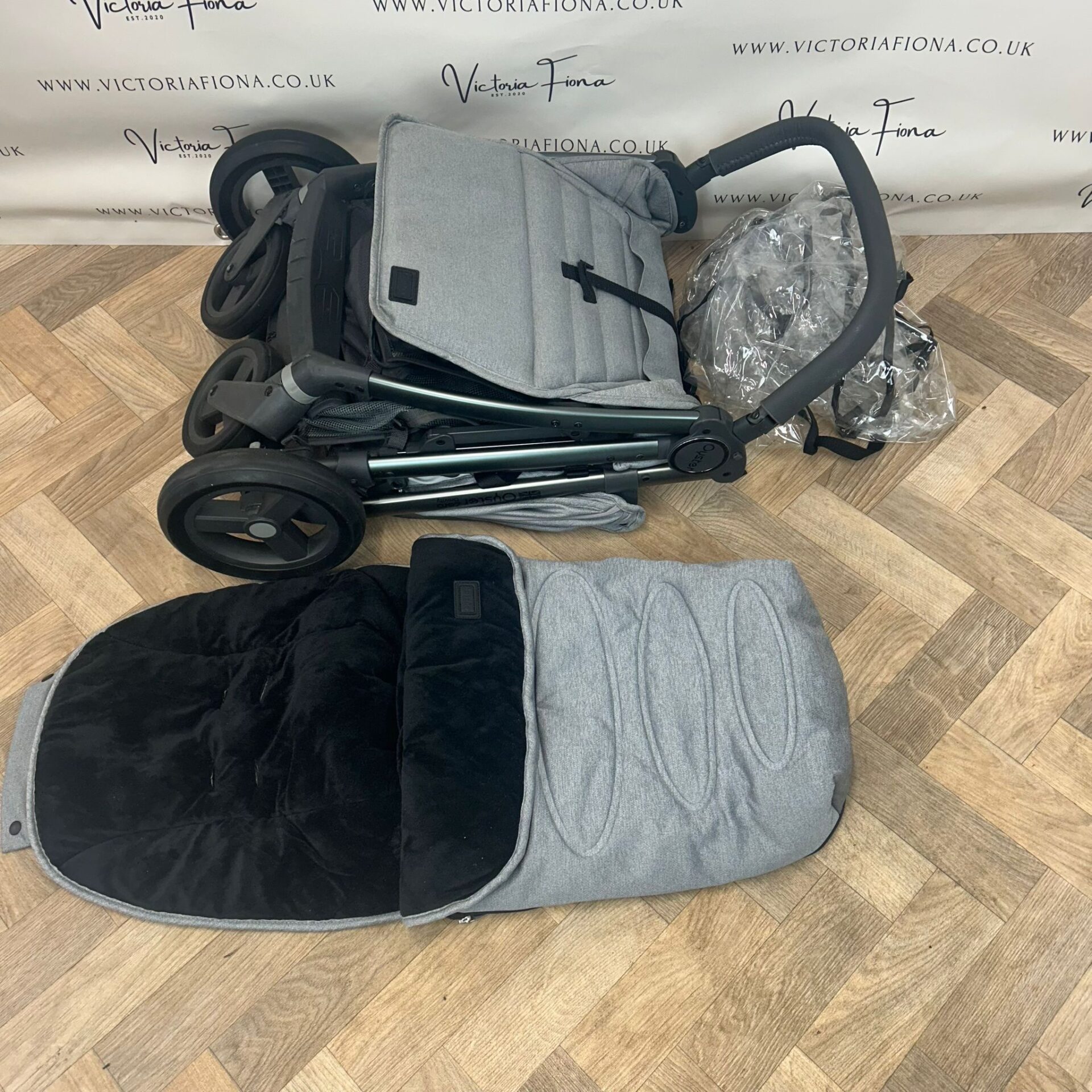 Oyster zero travel bag on sale