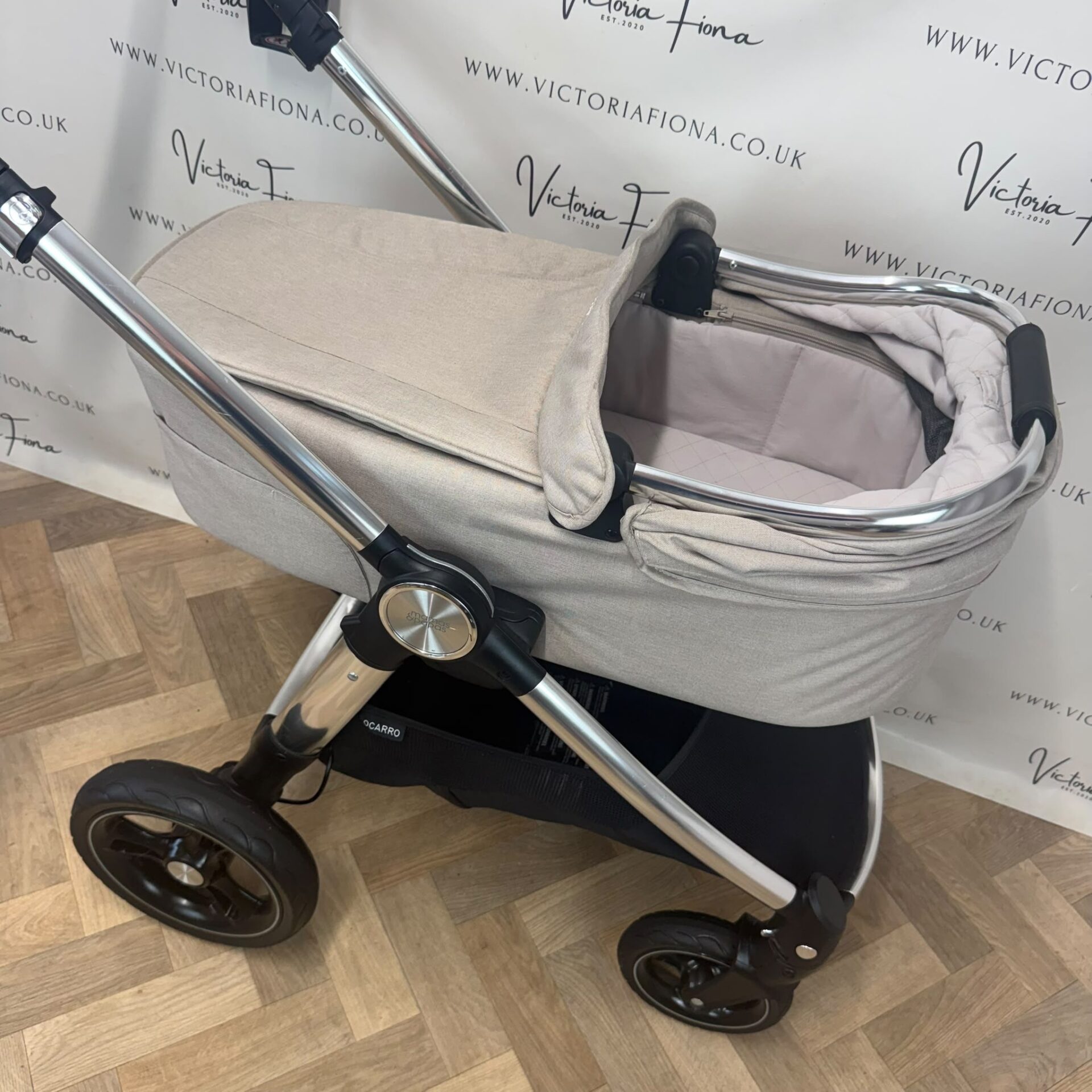 PRELOVED Mamas And Papas Ocarro Pushchair & Carrycot - Biscuit - Image 4