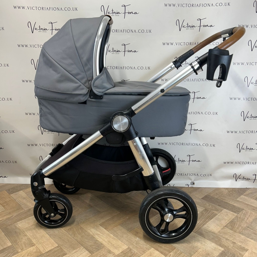 PRELOVED Mamas & Papas Ocarro Carrycot & Pushchair with Changing Bag - Fossil Grey 🩶 - Image 4
