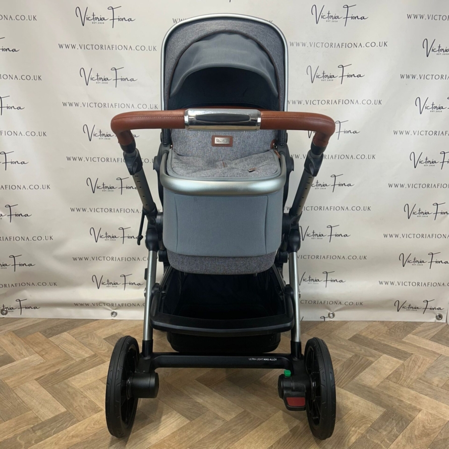 PRELOVED Silver Cross Wave Pushchair & Carrycot TANDEM BUNDLE - Zinc - Image 4