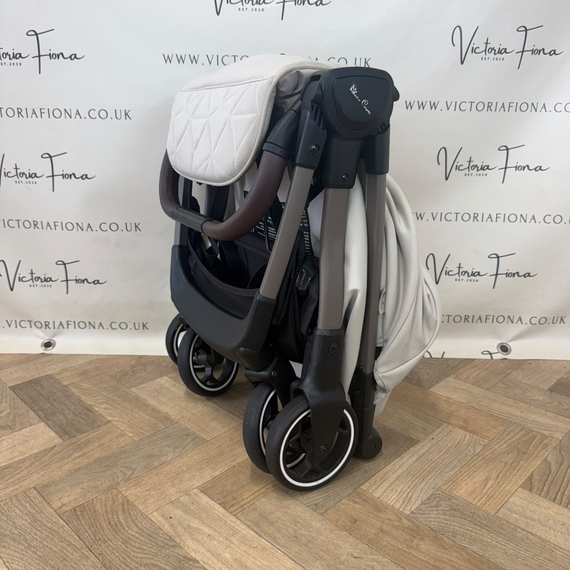 PRELOVED Silver Cross Clic Compact Stroller - Almond RRP£295 - Image 6