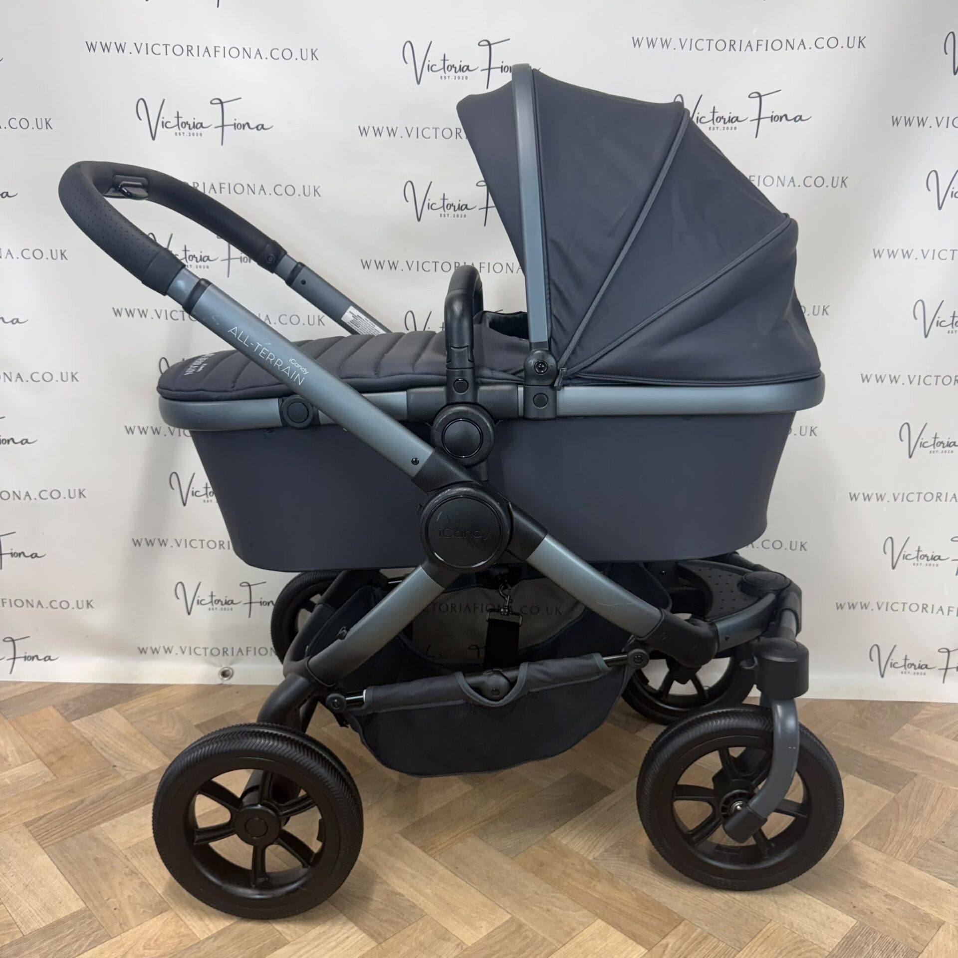 PRELOVED iCandy Peach 7 ALL TERRAIN Carrycot & Pushchair with accessories - STORM GREY RRP£1349 - Image 5
