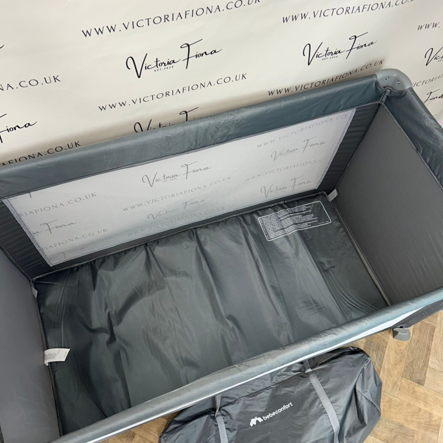 PRELOVED Bebeconfort Soft Dreams Travel Cot RRP£65 - Image 4