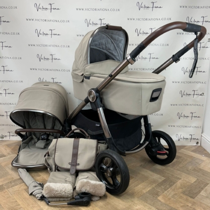 PRELOVED Mamas & Papas Ocarro Carrycot & Pushchair - Iconic