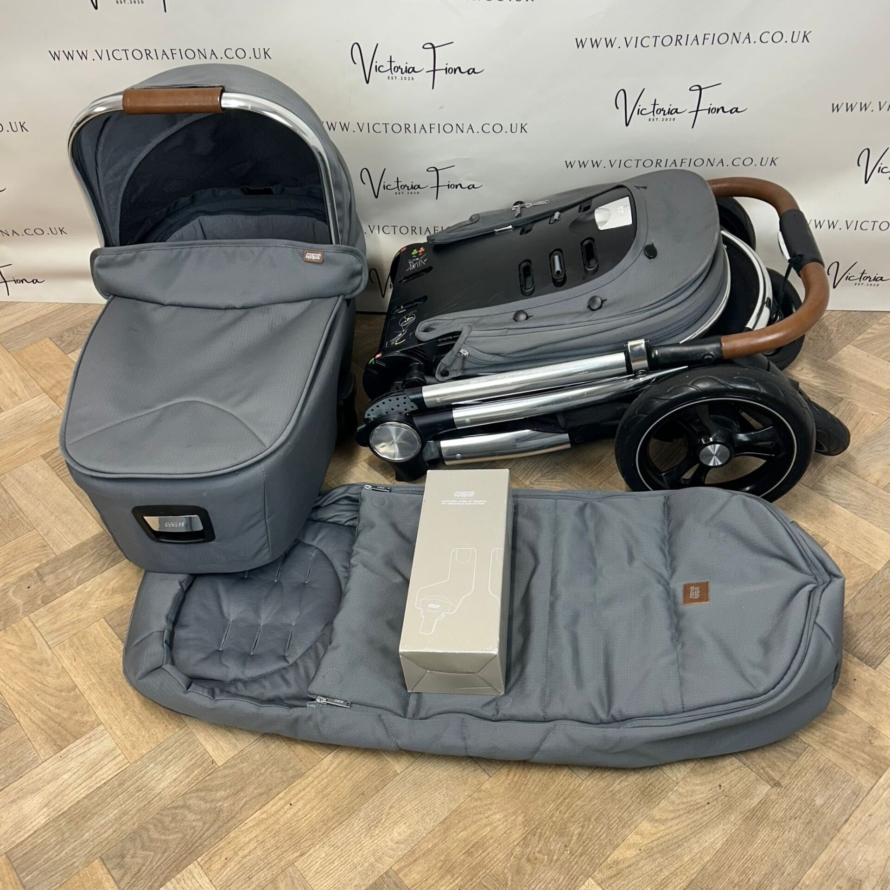PRELOVED Mamas & Papas Ocarro Carrycot & Pushchair - Fossil Grey 🩶 - Image 8