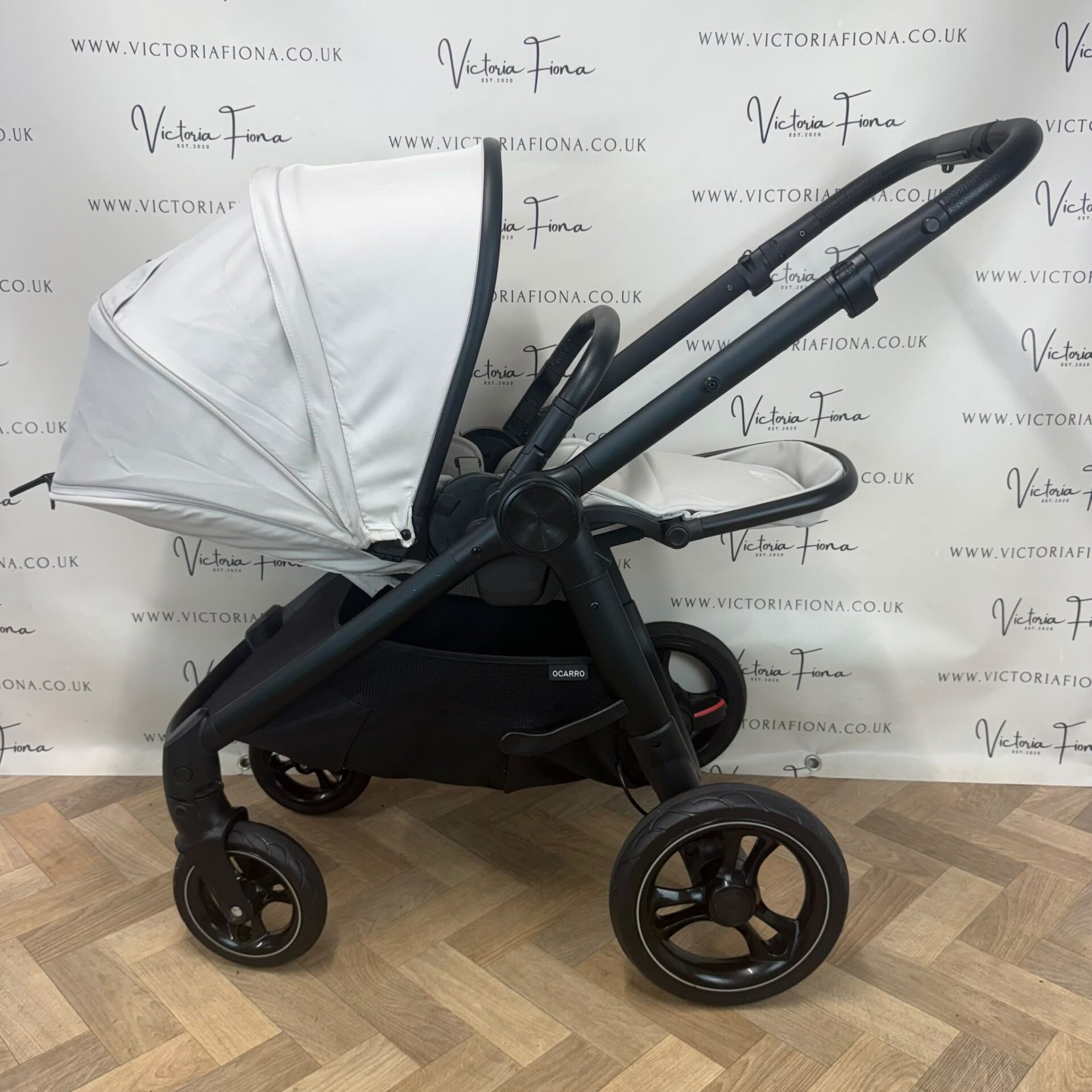 PRELOVED Mamas And Papas Ocarro Pushchair & Carrycot - Sandstone - Image 6