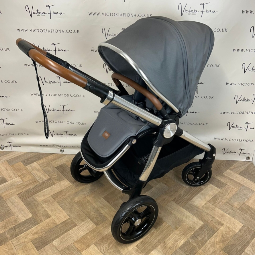 PRELOVED Mamas & Papas Ocarro Carrycot & Pushchair - Fossil Grey 🩶 - Image 5