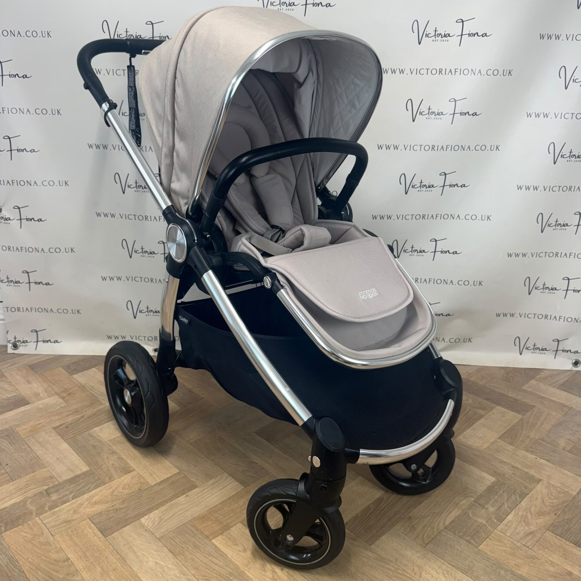 PRELOVED Mamas And Papas Ocarro Pushchair & Carrycot - Biscuit - Image 9