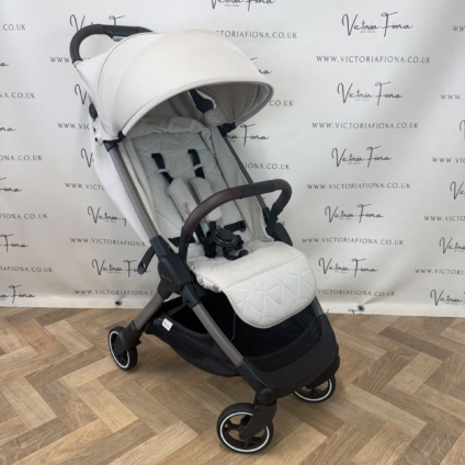 PRELOVED Silver Cross Clic Compact Stroller - Almond RRP£295