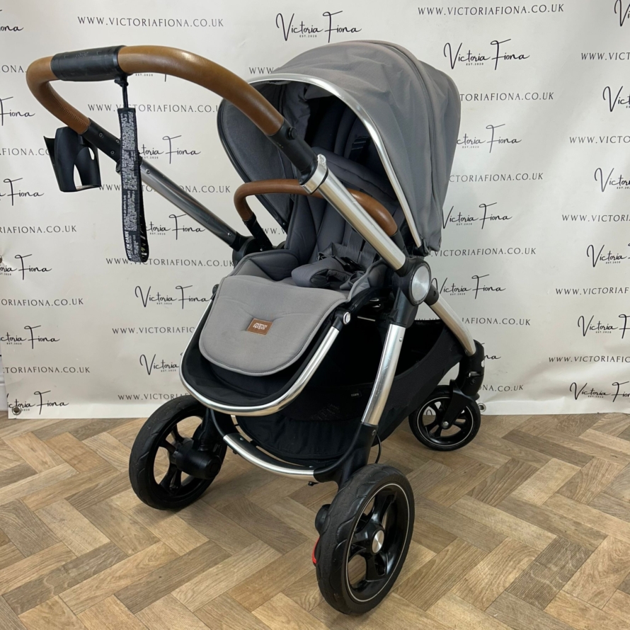 PRELOVED Mamas & Papas Ocarro Carrycot & Pushchair with Changing Bag - Fossil Grey 🩶 - Image 7