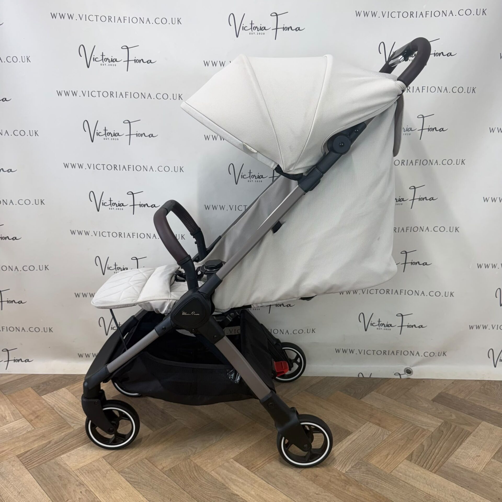PRELOVED Silver Cross Clic Compact Stroller - Almond RRP£295 - Image 2