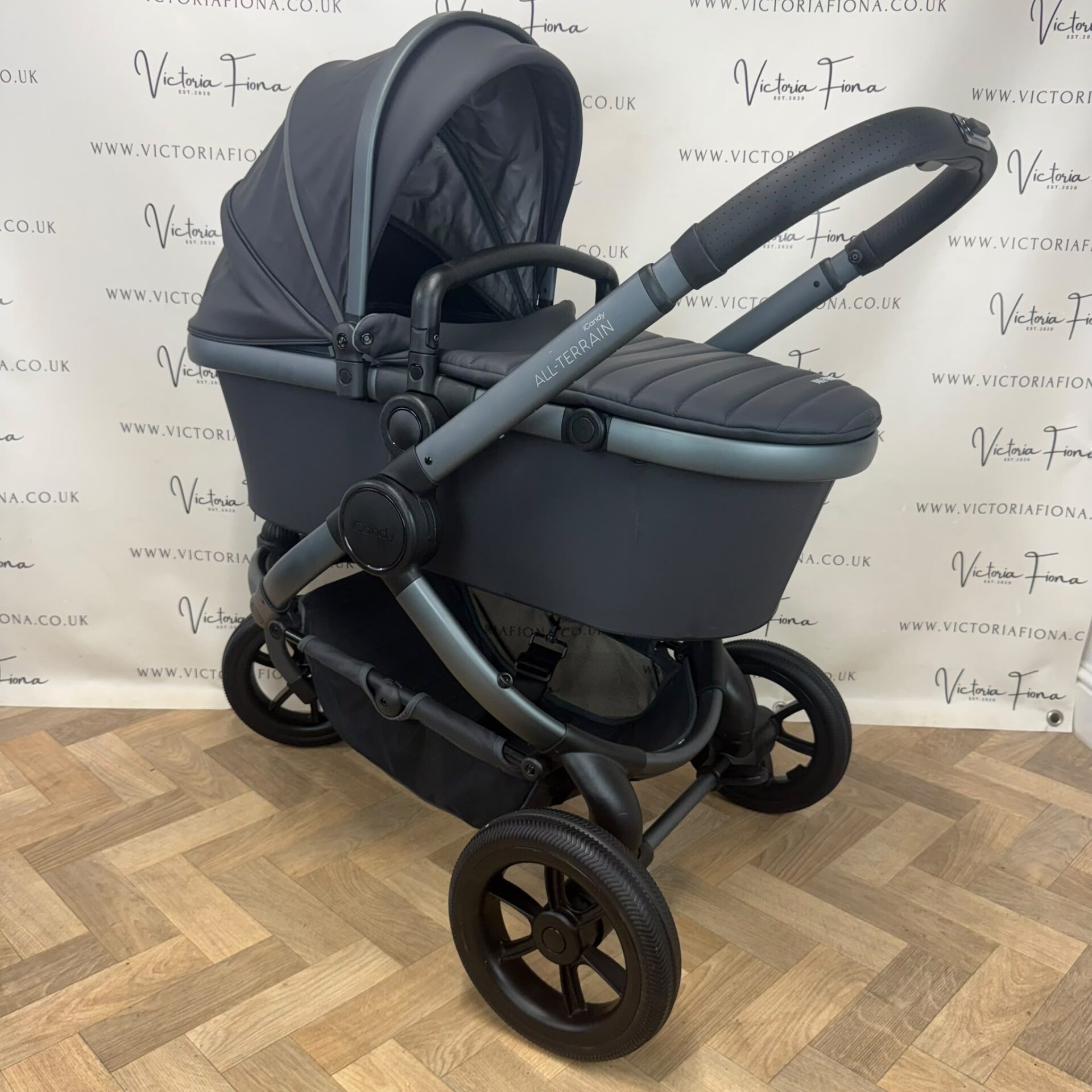 PRELOVED iCandy Peach 7 ALL TERRAIN Carrycot & Pushchair with accessories - STORM GREY RRP£1349 - Image 2