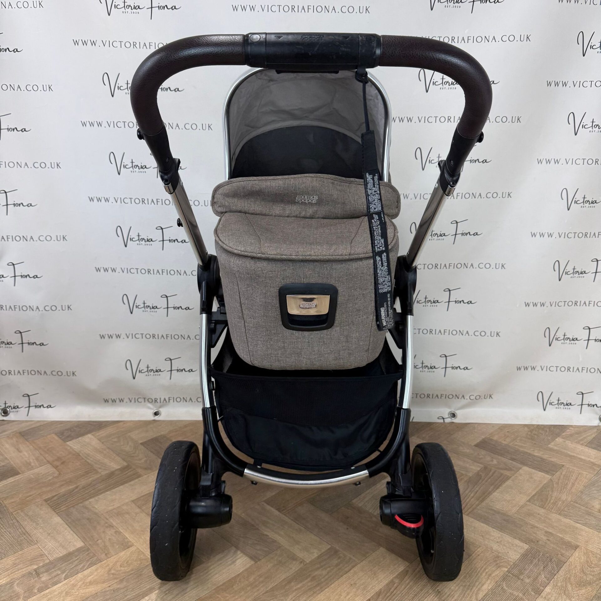 PRELOVED Mamas And Papas Ocarro Pushchair & Carrycot - Walnut Brown 🤎 - Image 3