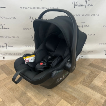 NEW (OTHER) Britax Baby-Safe Core Newborn Car Seat - Black