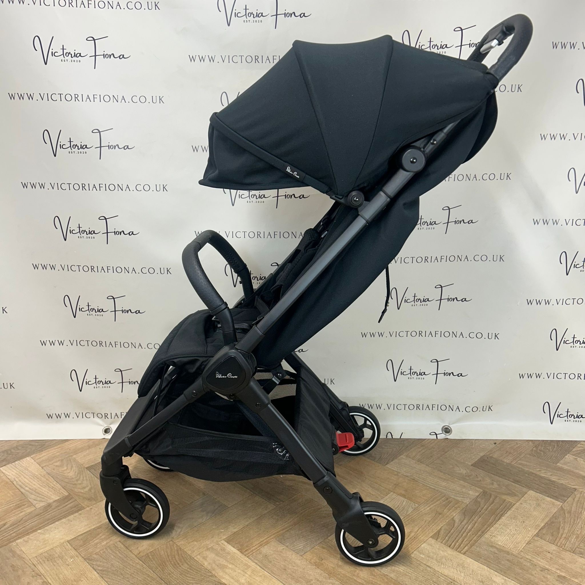 PRELOVED Silver Cross Clic Compact Stroller - Space Black RRP£295 - Image 5