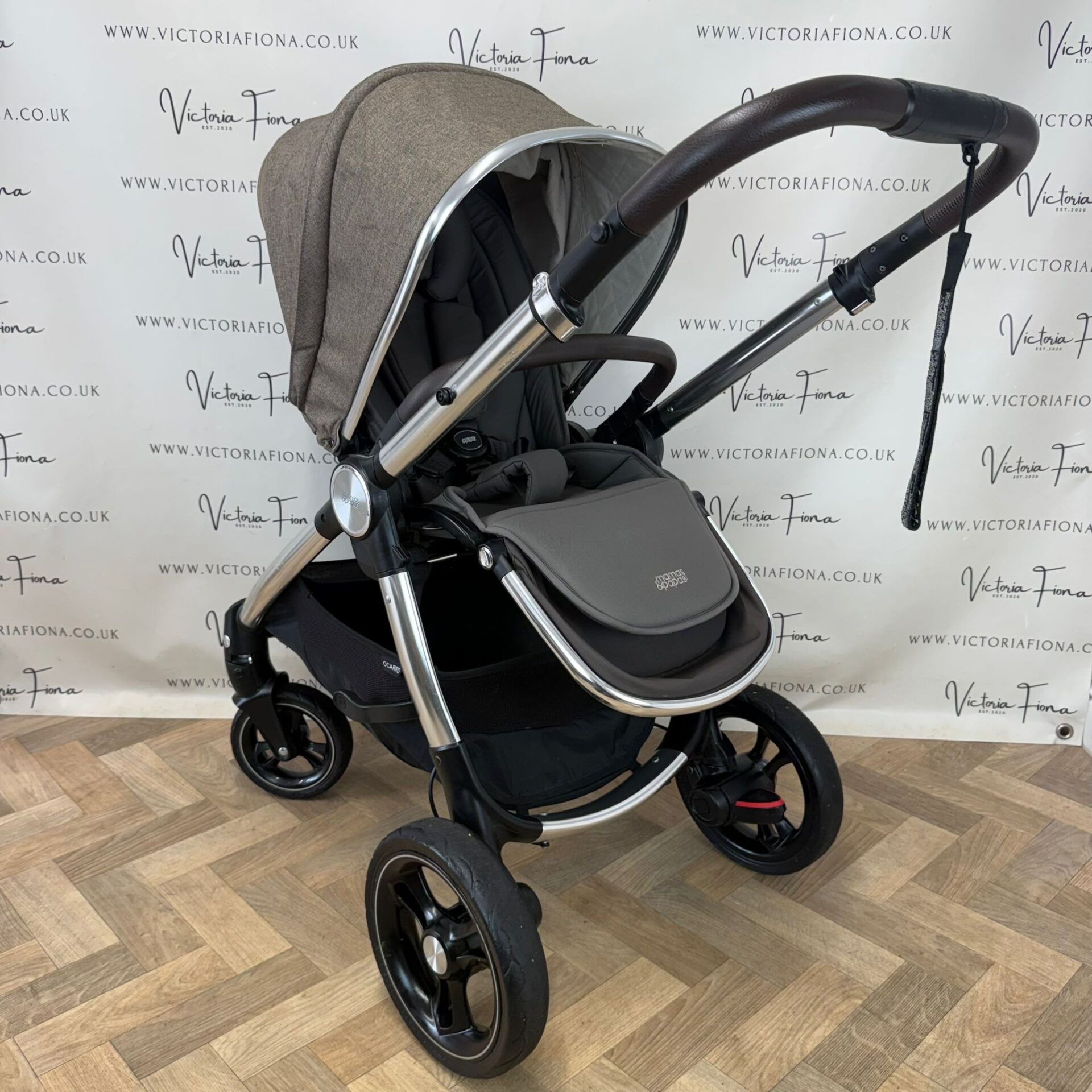 PRELOVED Mamas And Papas Ocarro Pushchair & Carrycot - Walnut Brown 🤎 - Image 6