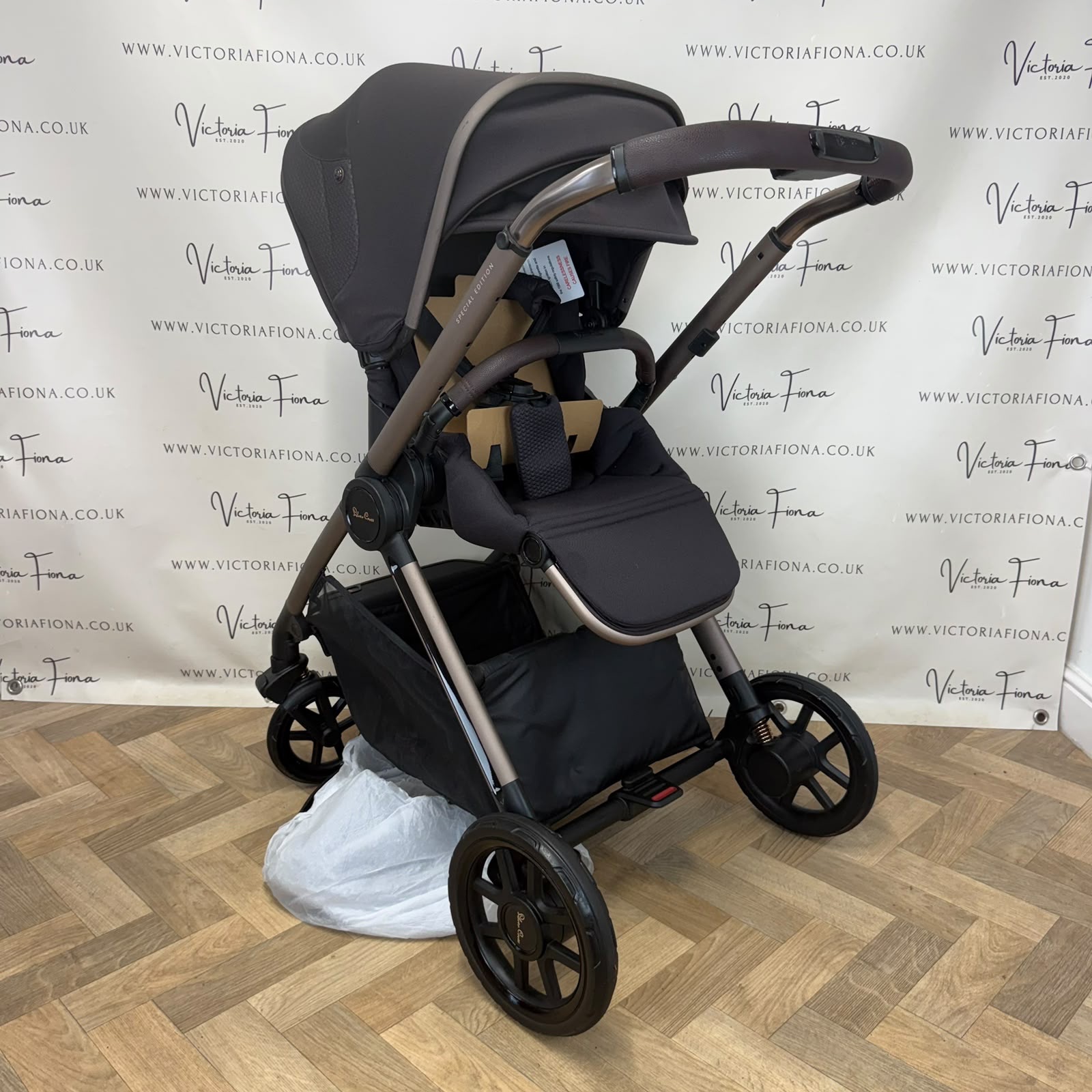 PRELOVED Silver Cross Reef 2 Stroller - Ganache
