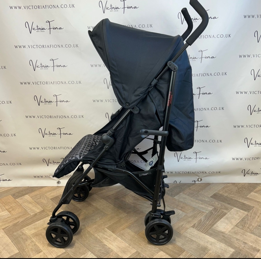 PRELOVED John Lewis Everyday Compact Lightweight Stroller - Black & Grey - Image 4