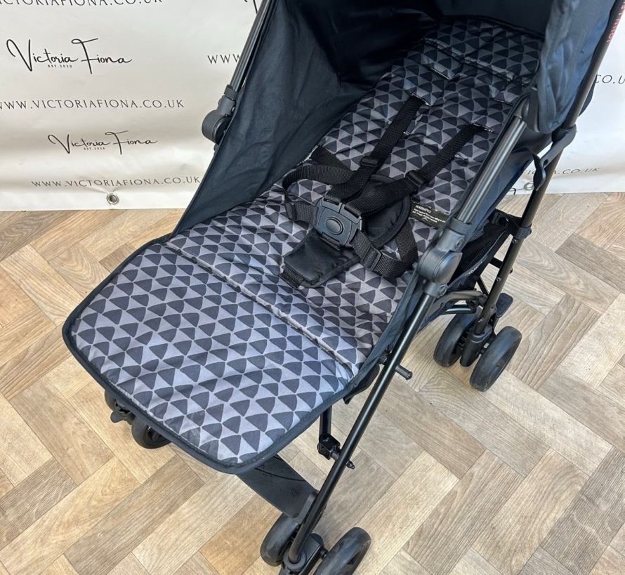 PRELOVED John Lewis Everyday Compact Lightweight Stroller - Black & Grey - Image 7