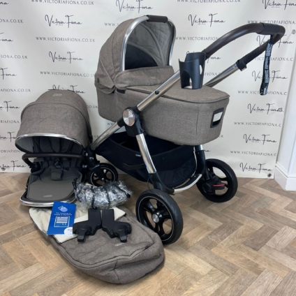 PRELOVED Mamas And Papas Ocarro Pushchair & Carrycot - Walnut Brown 🤎