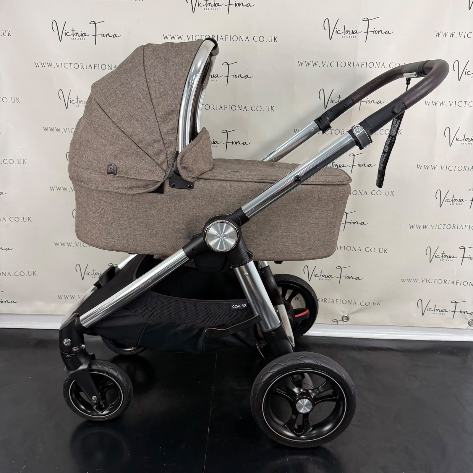 PRELOVED Mamas And Papas Ocarro Pushchair & Carrycot - Walnut Brown 🤎 - Image 2