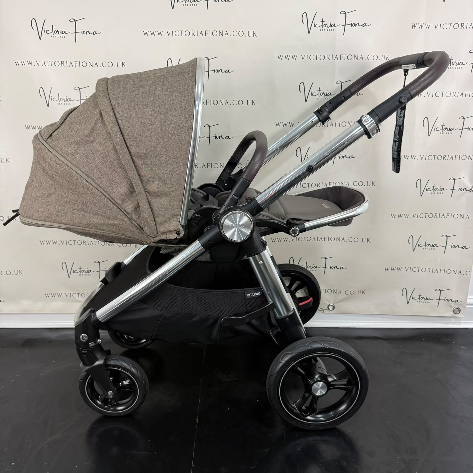 PRELOVED Mamas And Papas Ocarro Pushchair & Carrycot - Walnut Brown 🤎 - Image 6