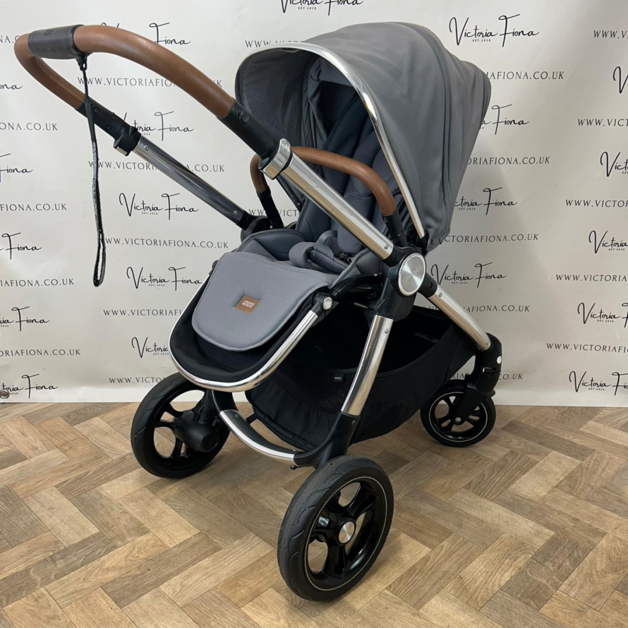 PRELOVED Mamas & Papas Ocarro Carrycot & Pushchair - Fossil Grey 🩶NEW CAR SEAT - Image 6