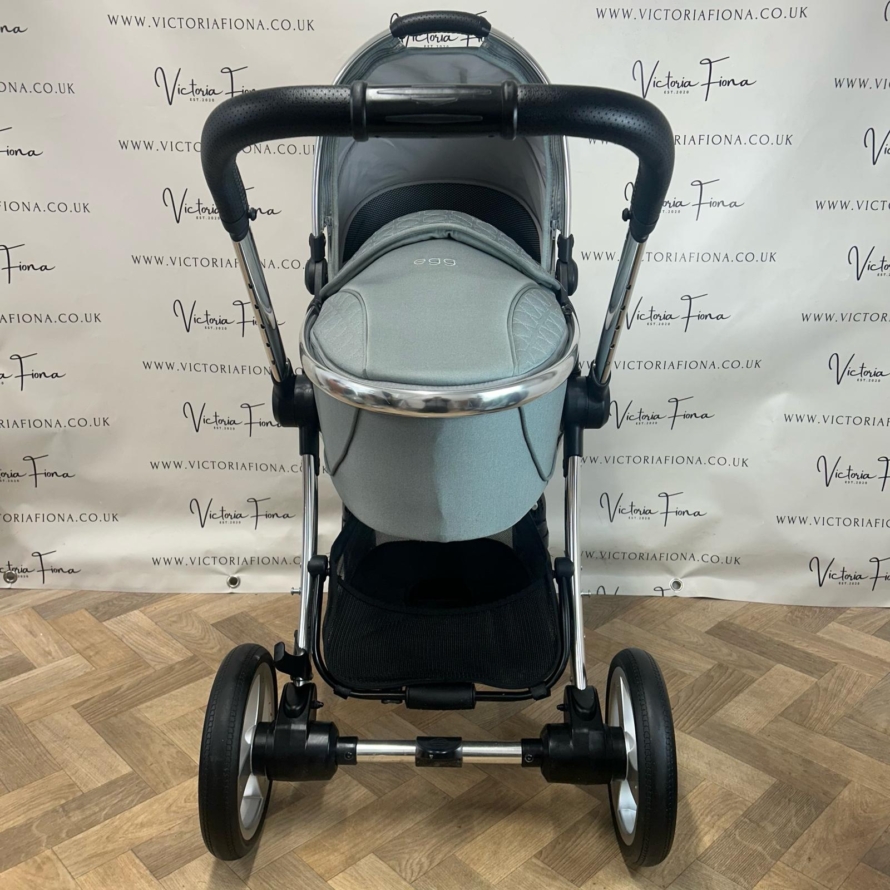 PRELOVED Egg2 Complete Travel System - Monument Grey - Image 3