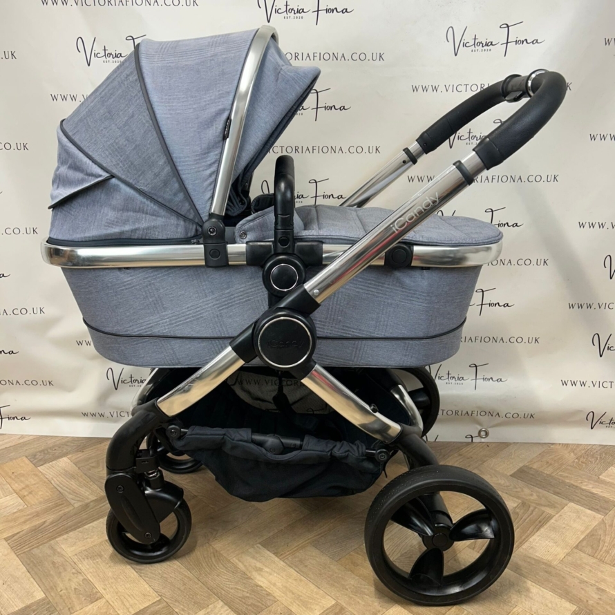 PRELOVED iCandy Peach 6 Pushchair - Light Grey Check with Cybex Cloud Z2 & Isofix - Image 4
