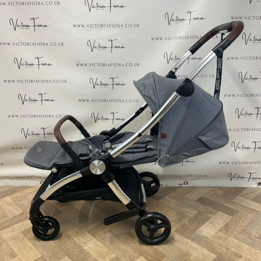 PRELOVED Mamas and Papas Airo Compact Stroller - GREY & BROWN - Image 4