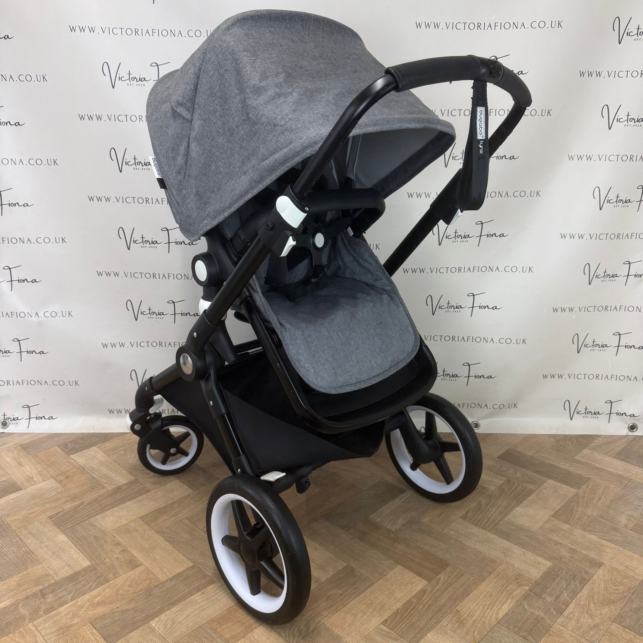 PRELOVED Bugaboo Lynx Carrycot & Pushchair - Grey Melange - Image 7