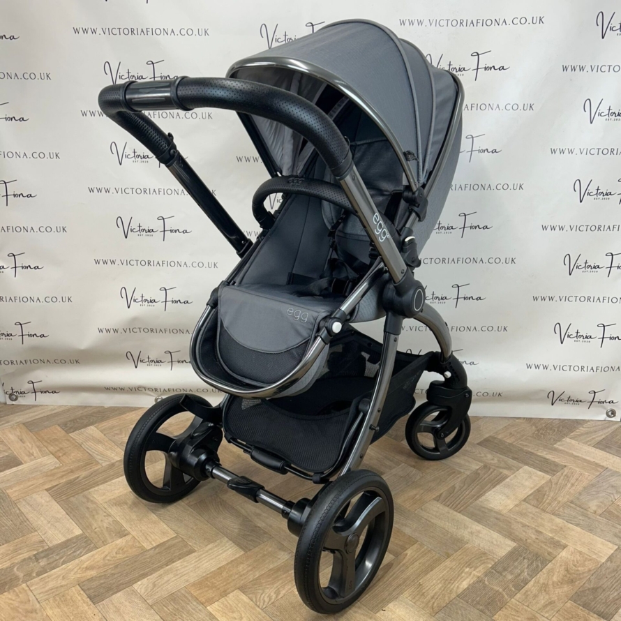 PRELOVED Egg2 Carrycot & Pushchair TRAVEL SYSTEM - Jurassic Grey - Image 6